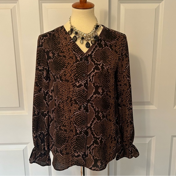 T Tahari Tops - TAHARI Black/Brown Snake Print Blouse